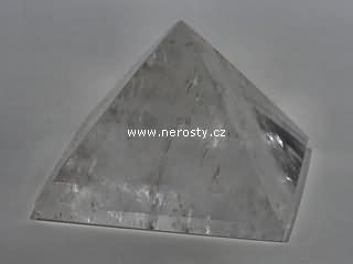 křišťál, pyramida